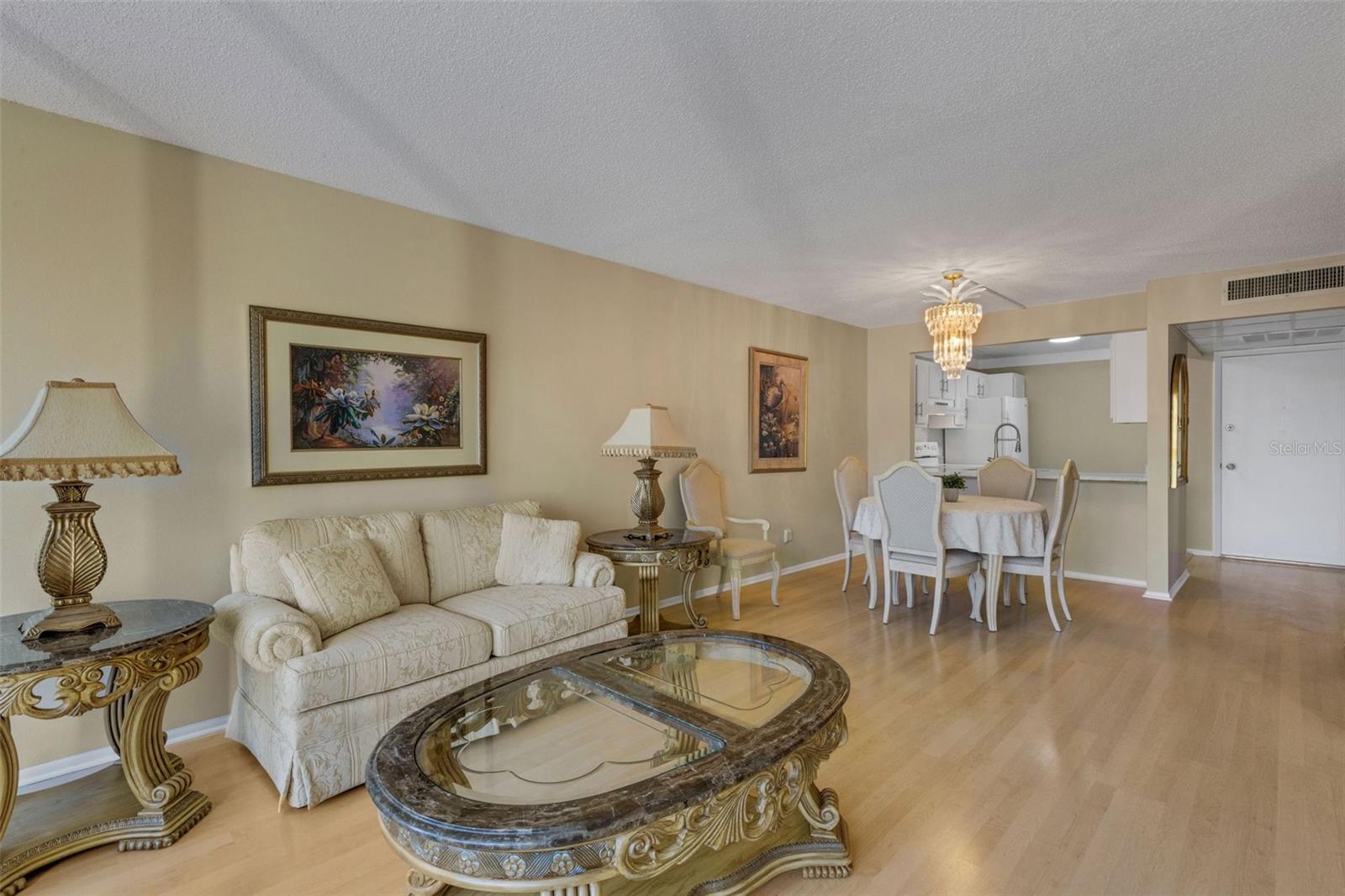 LAKEVIEW OF LARGO - Residential