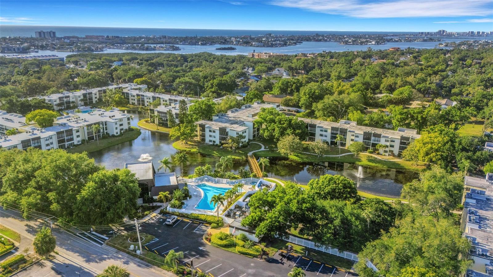 LAKEVIEW OF LARGO - Residential