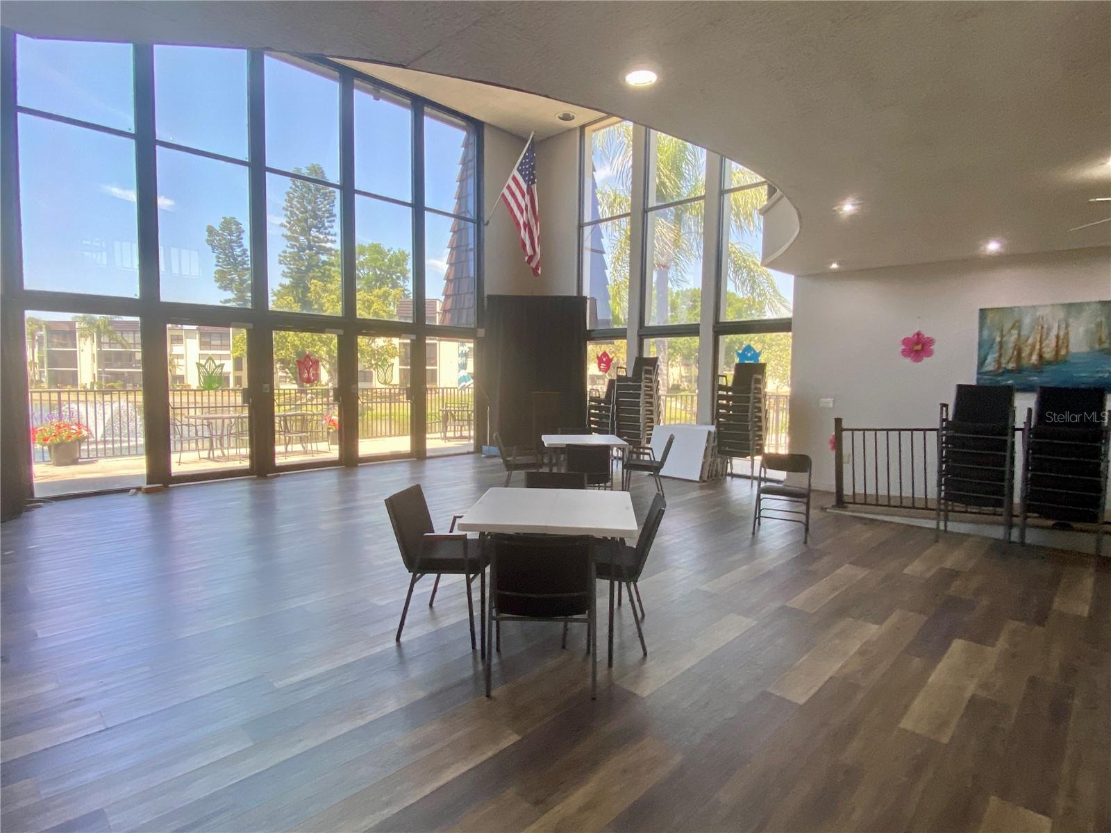 LAKEVIEW OF LARGO - Residential