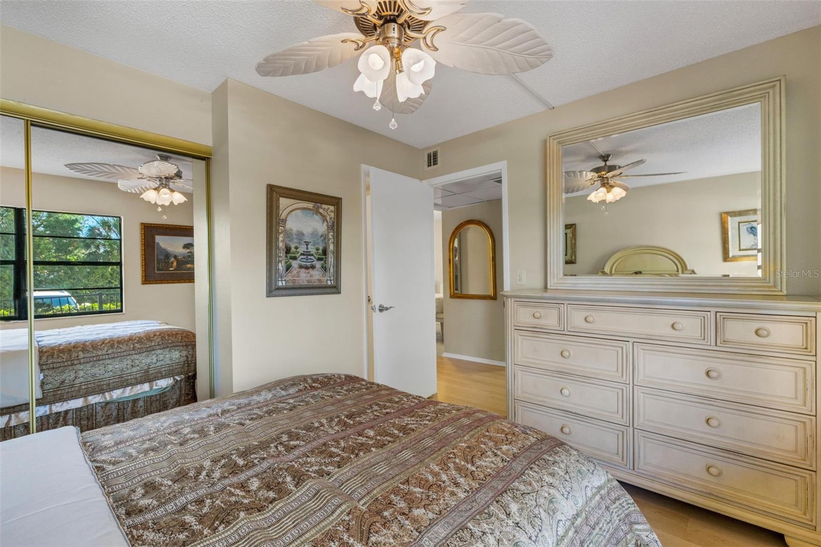 LAKEVIEW OF LARGO - Residential