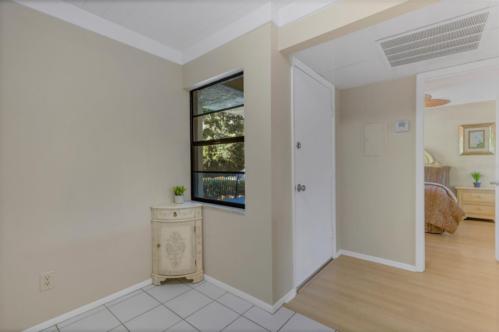 LAKEVIEW OF LARGO - Residential