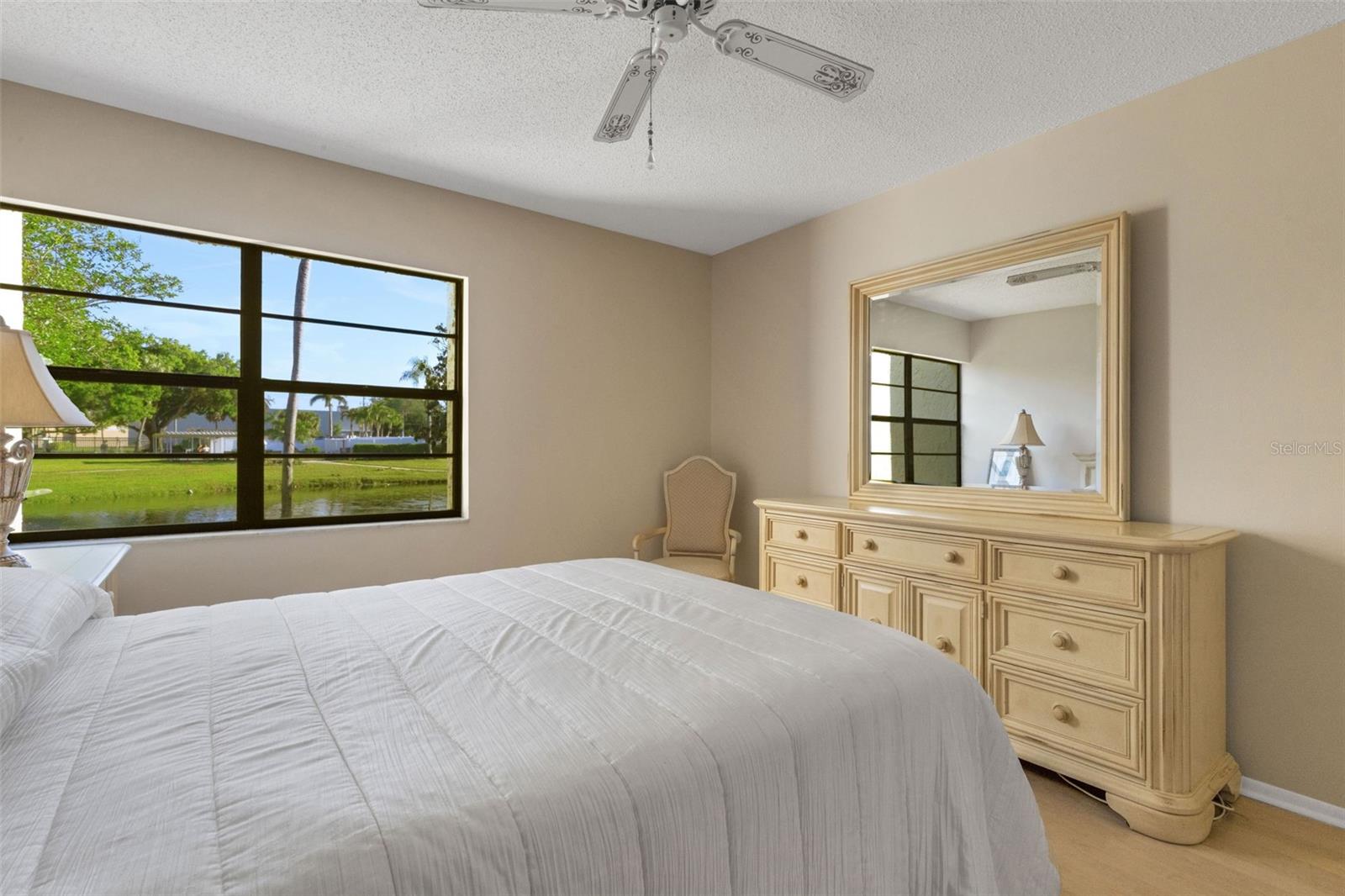LAKEVIEW OF LARGO - Residential