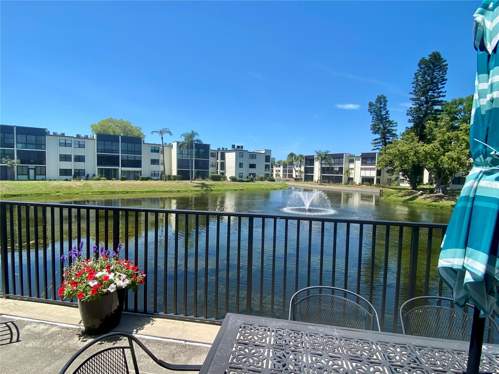 LAKEVIEW OF LARGO - Residential