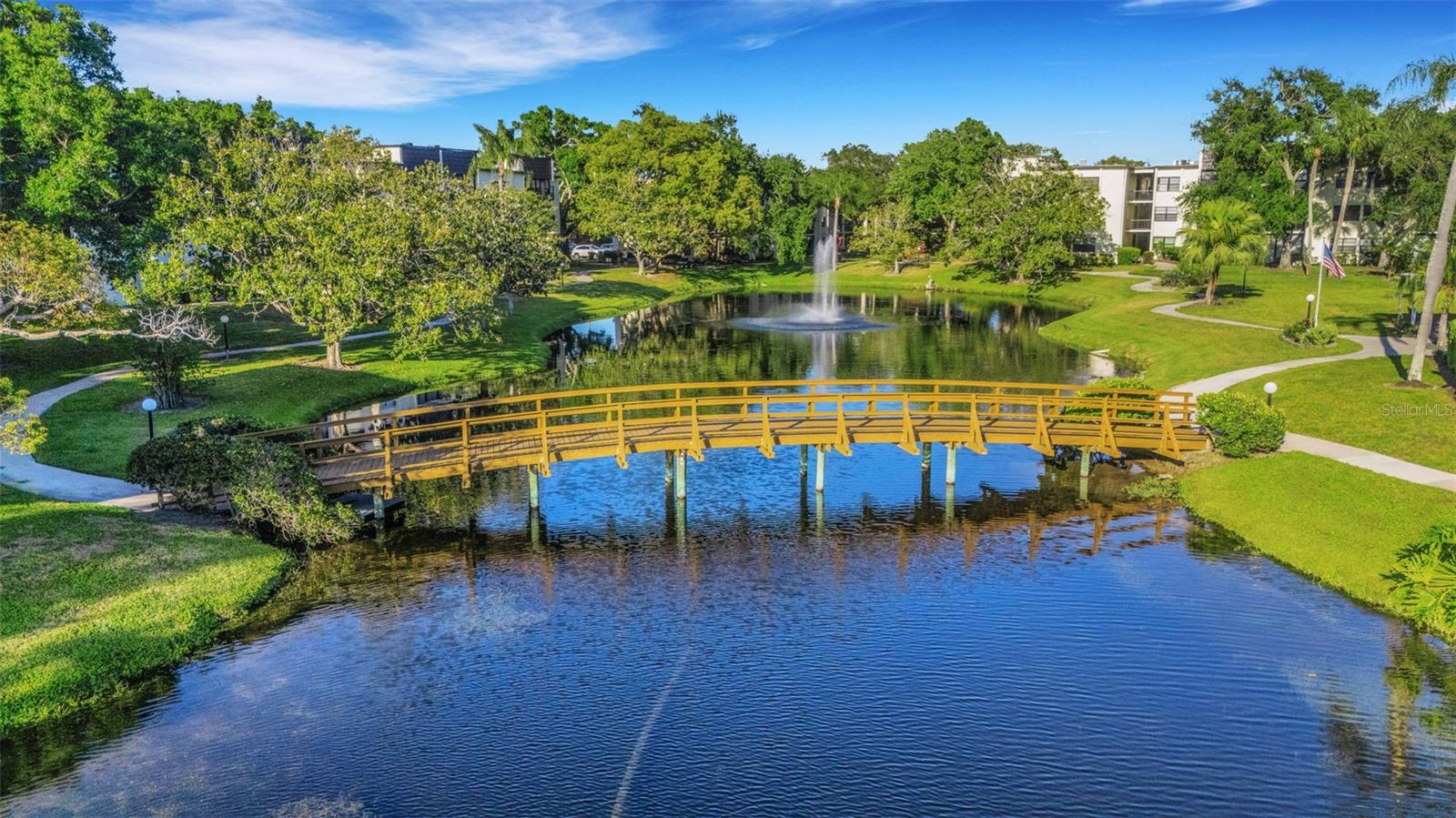 LAKEVIEW OF LARGO - Residential