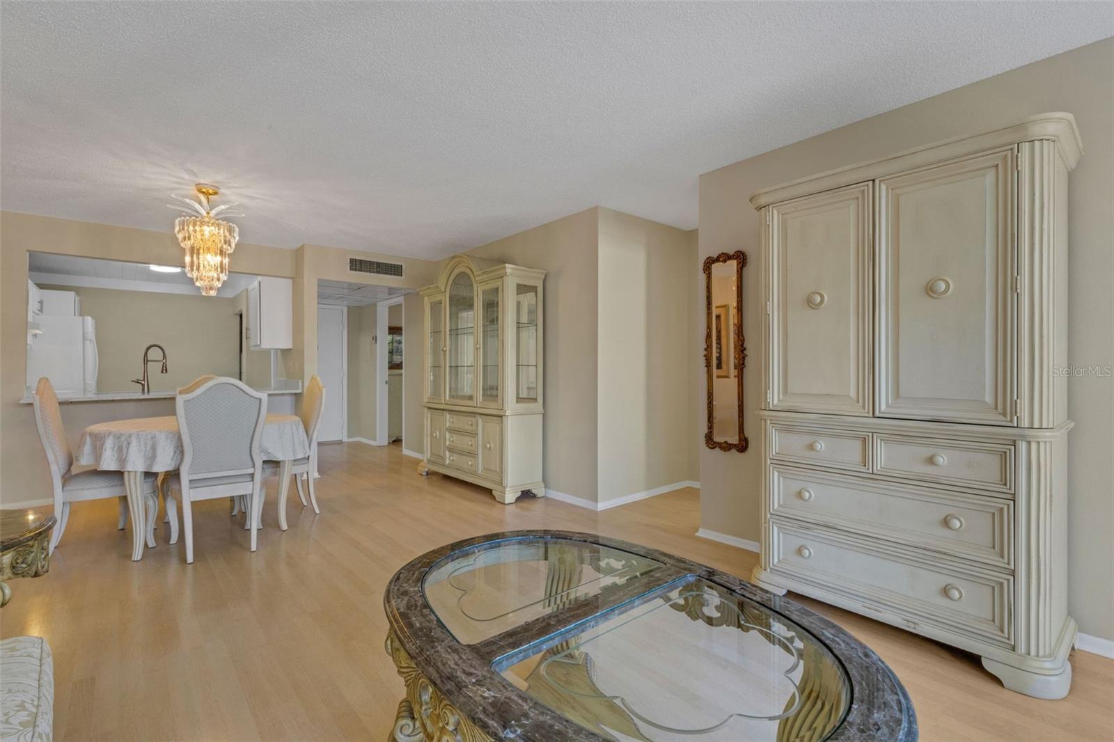 LAKEVIEW OF LARGO - Residential