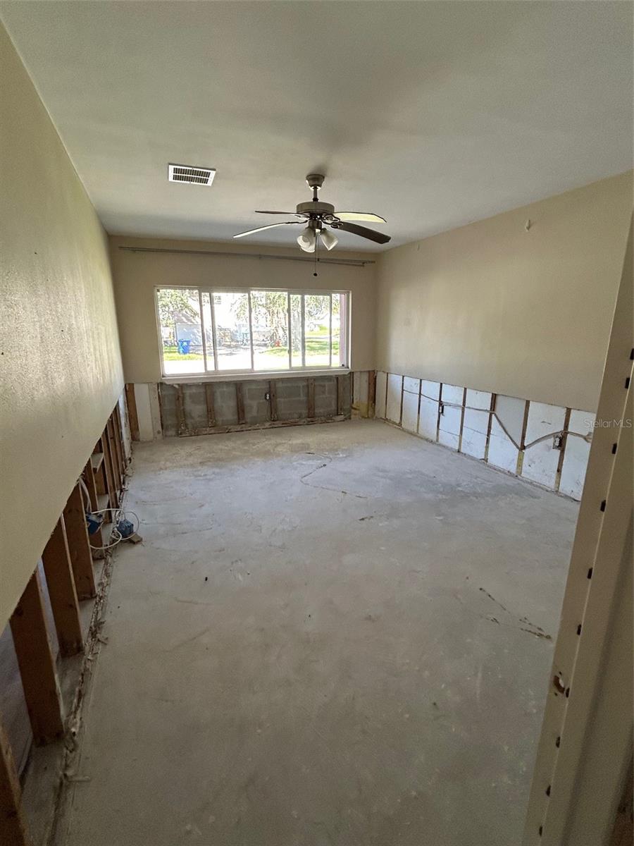 SHOREACRES CENTER - Residential