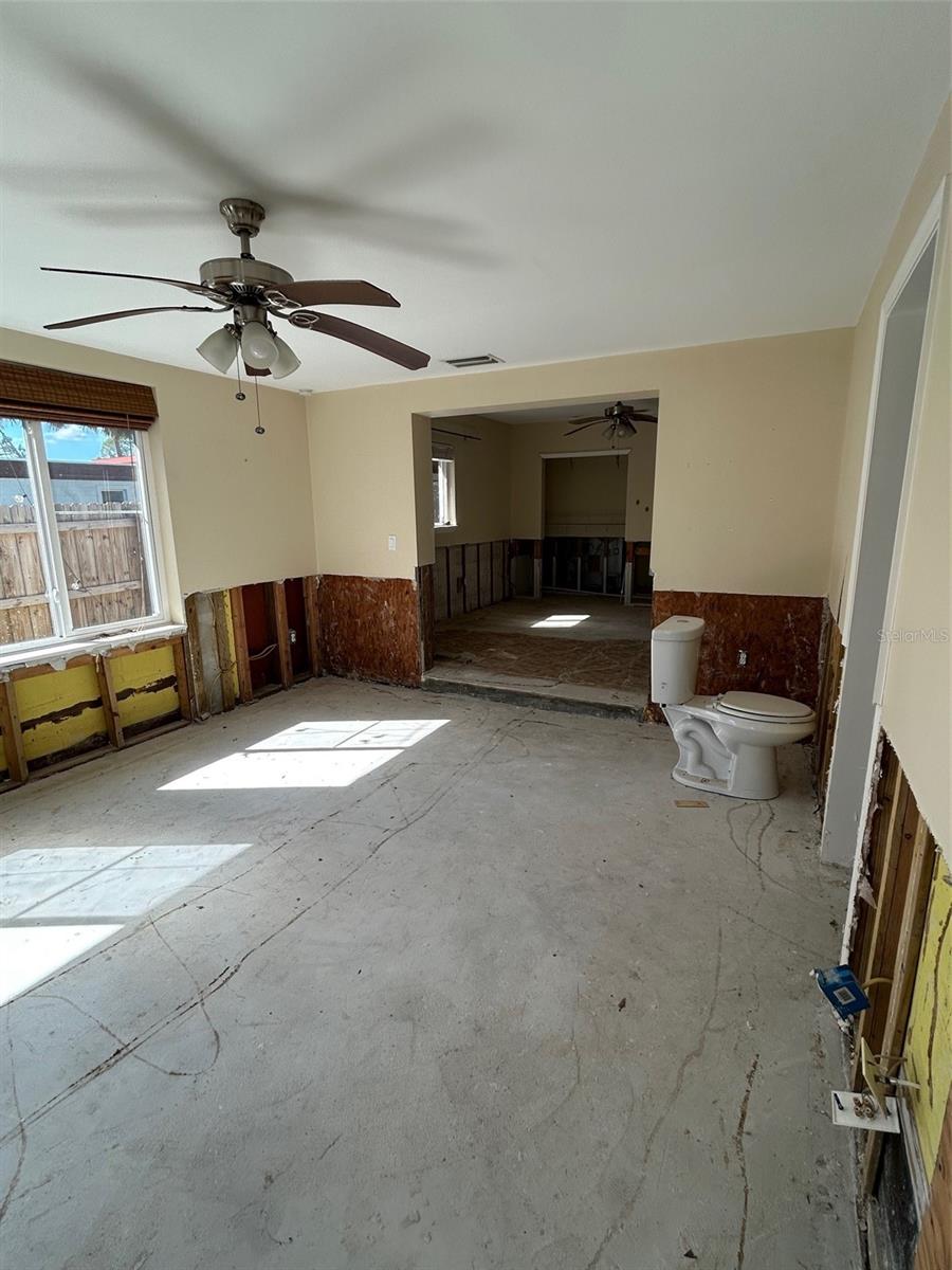 SHOREACRES CENTER - Residential