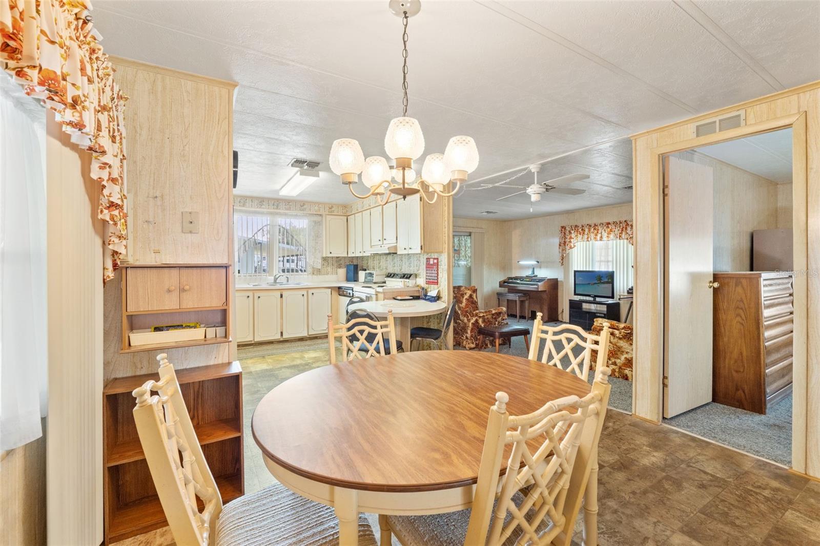 LAKE CONLEY MHP - Residential