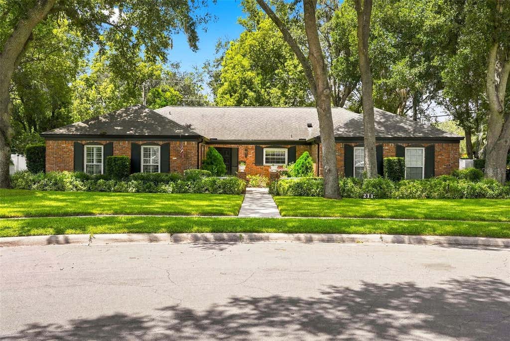 Photo of 211 Talmeda Trail, Maitland, FL 32751 (MLS # O6428263)