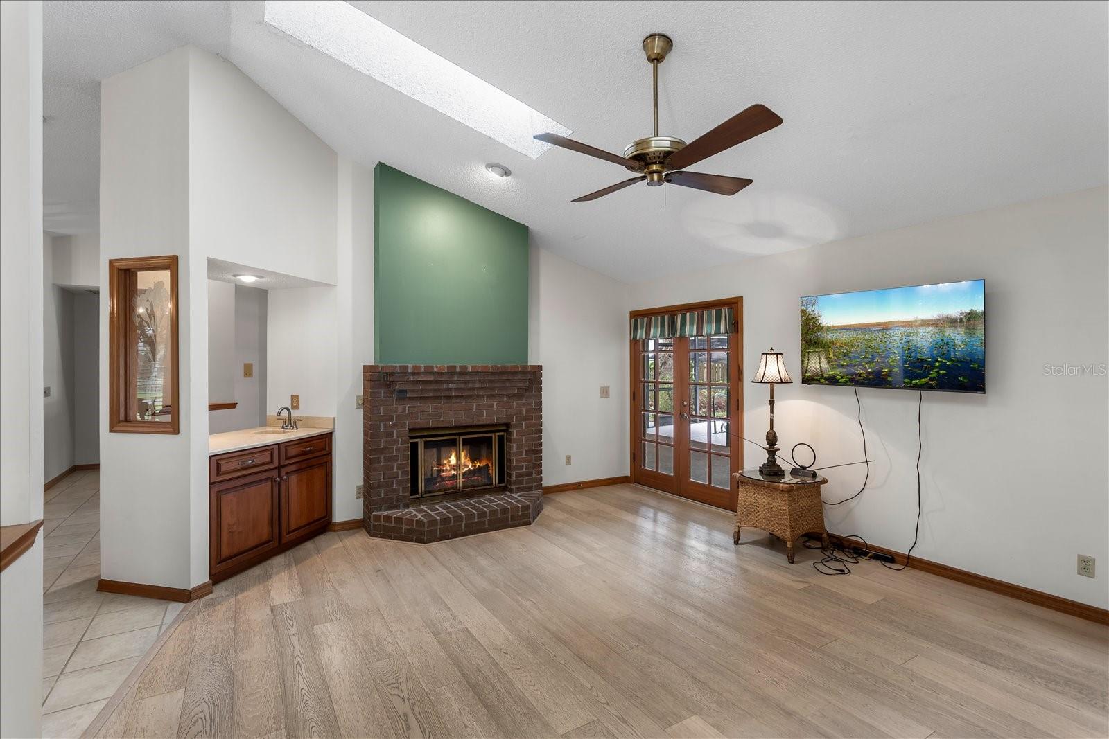 662 SARANAC DRIVE