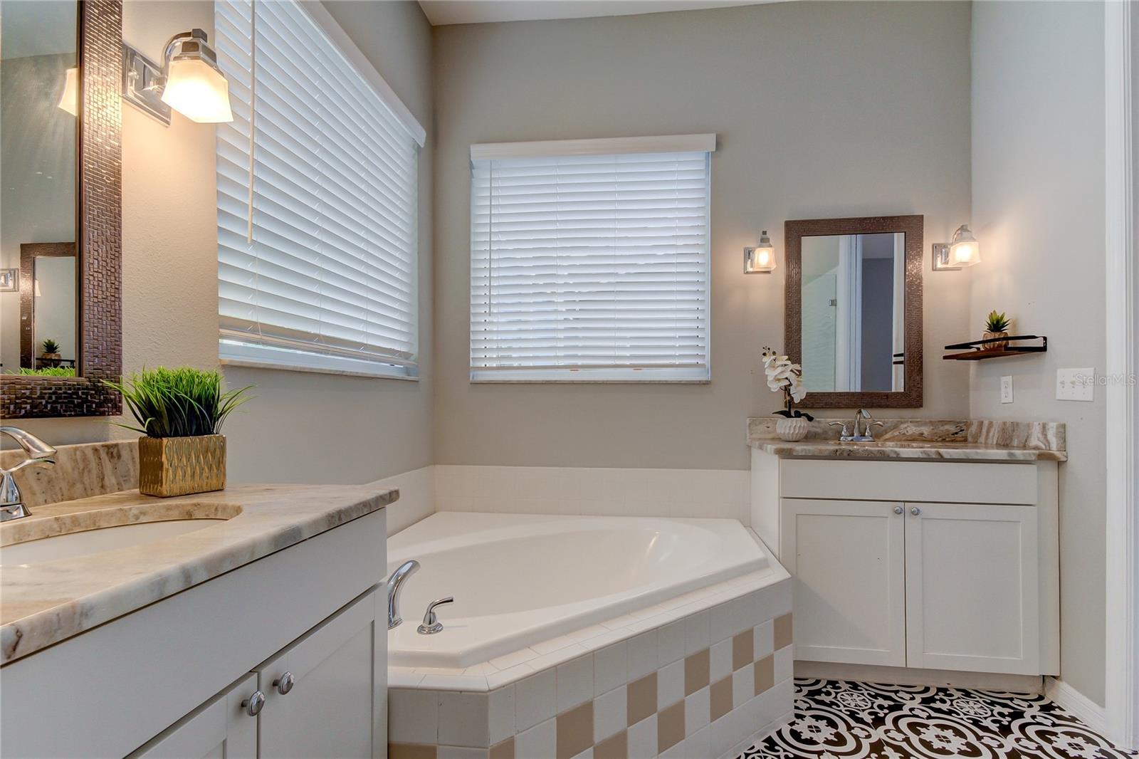 CROSS CREEK - UNIT TWO - Residential Lease