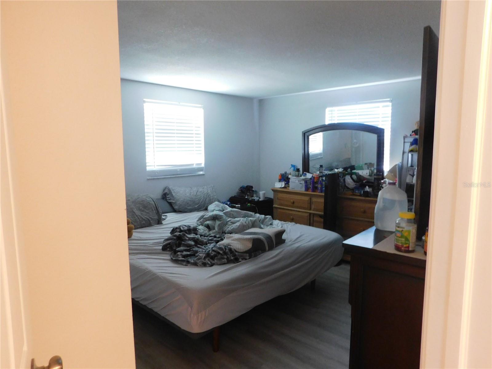 VENICE GARDENS - Residential Income
