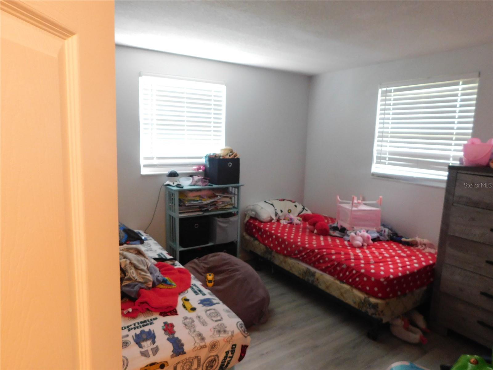 VENICE GARDENS - Residential Income