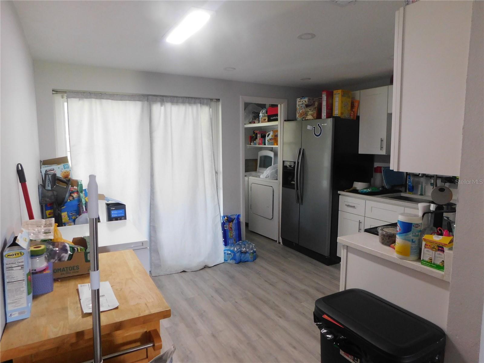 VENICE GARDENS - Residential Income