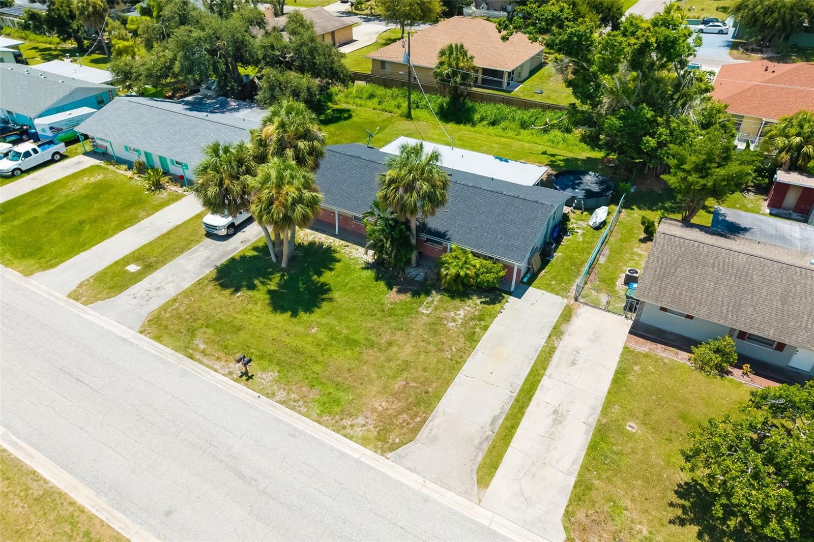 VENICE GARDENS - Residential Income