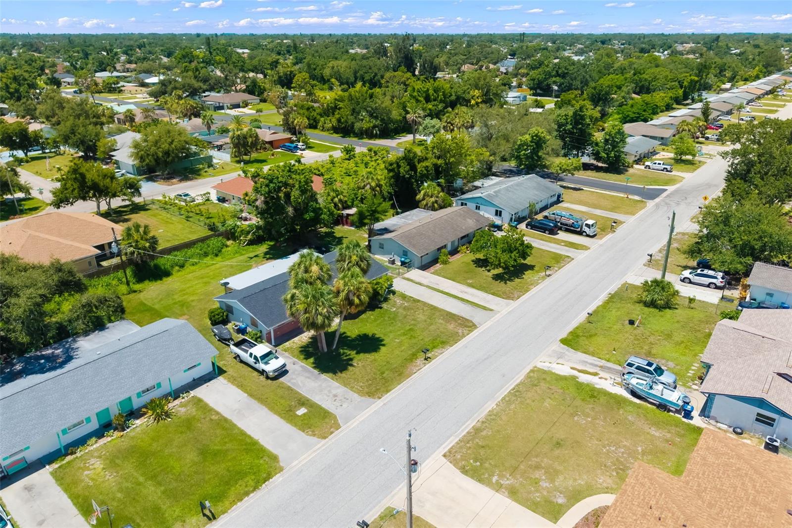 VENICE GARDENS - Residential Income