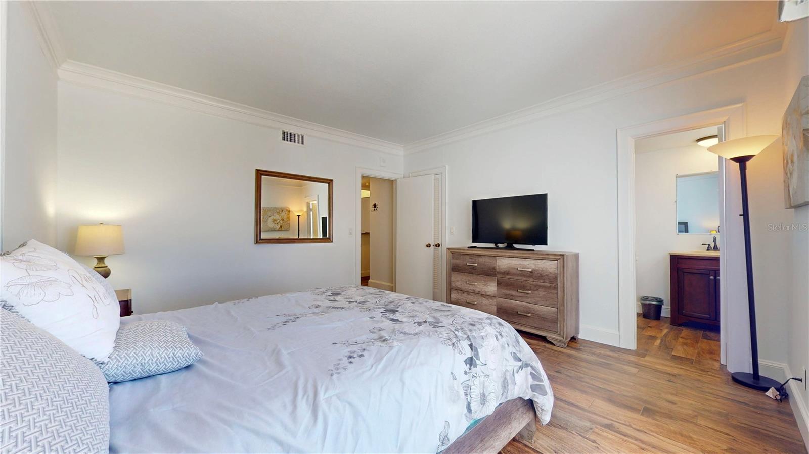 BEAU MONDE CONDO - Residential