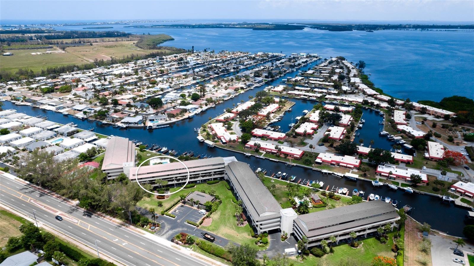 THE WATERWAY PH I - Residential Lease