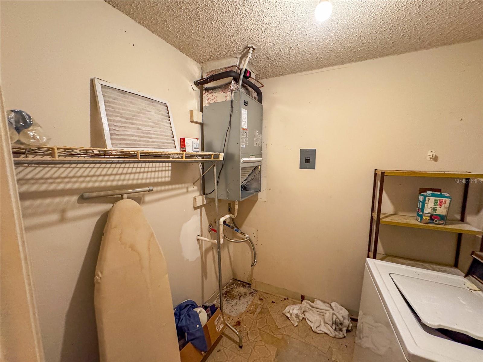 BIVENS LAKE ESTATES SOUTH - Residential