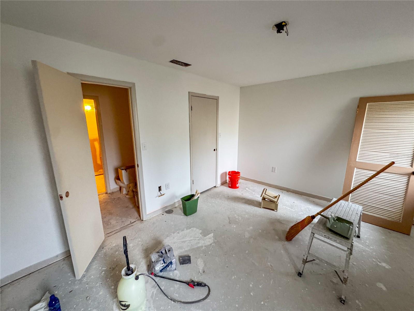 BIVENS LAKE ESTATES SOUTH - Residential