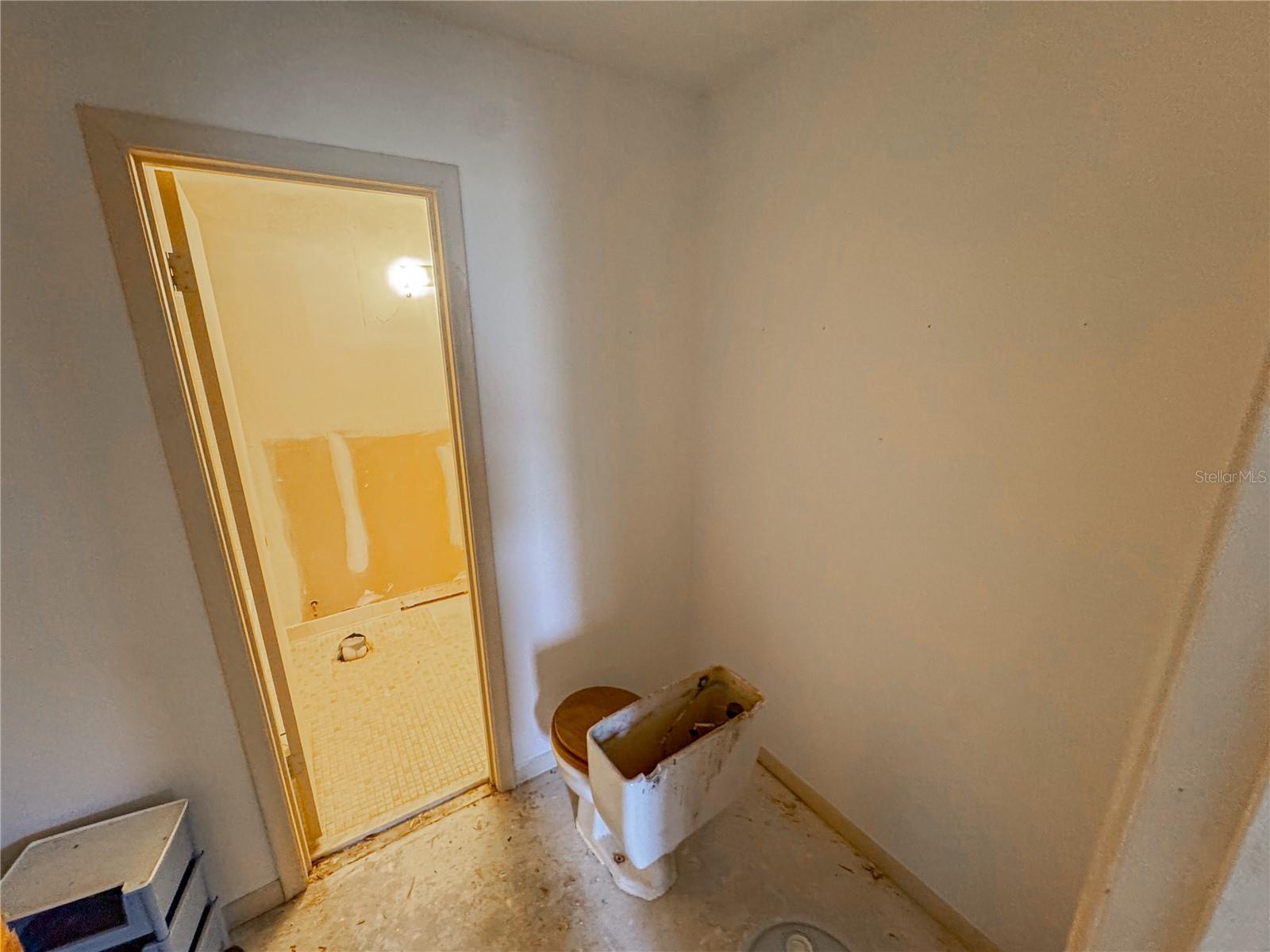 BIVENS LAKE ESTATES SOUTH - Residential