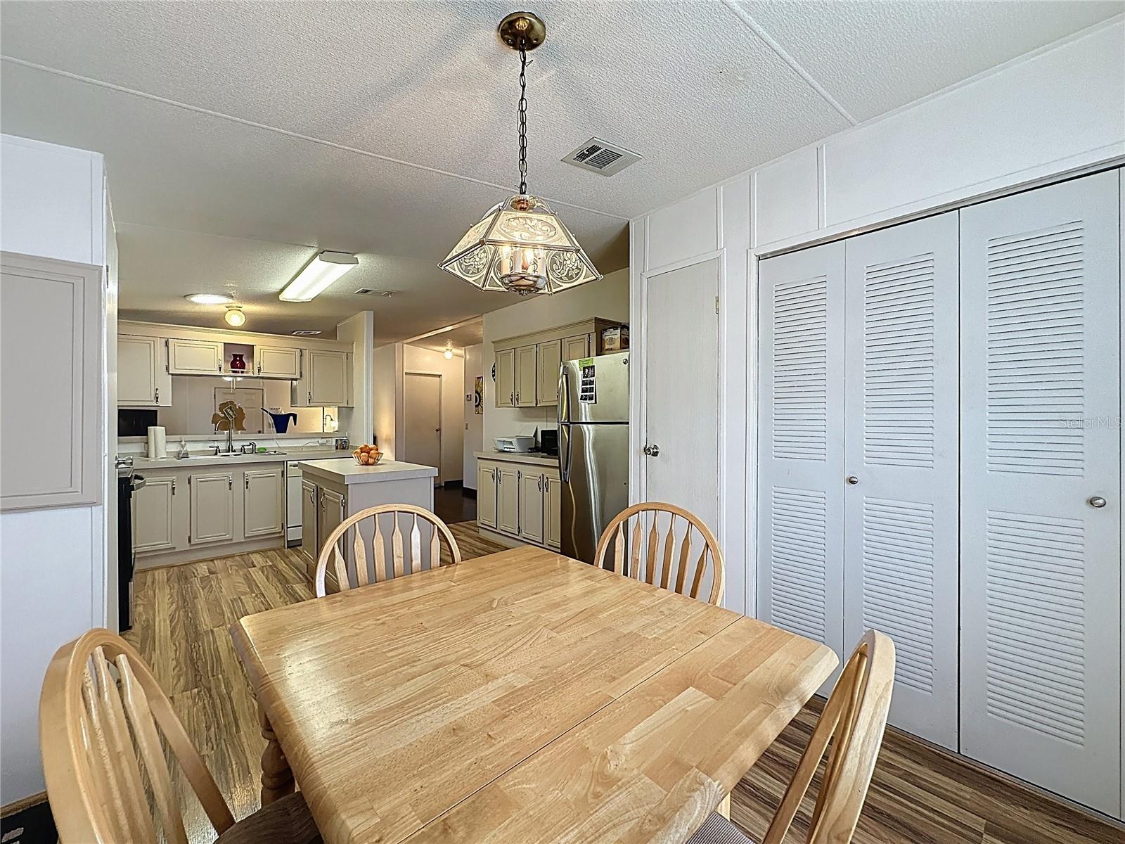 WEST VIEW RIDGE RESORTS INC - Residential