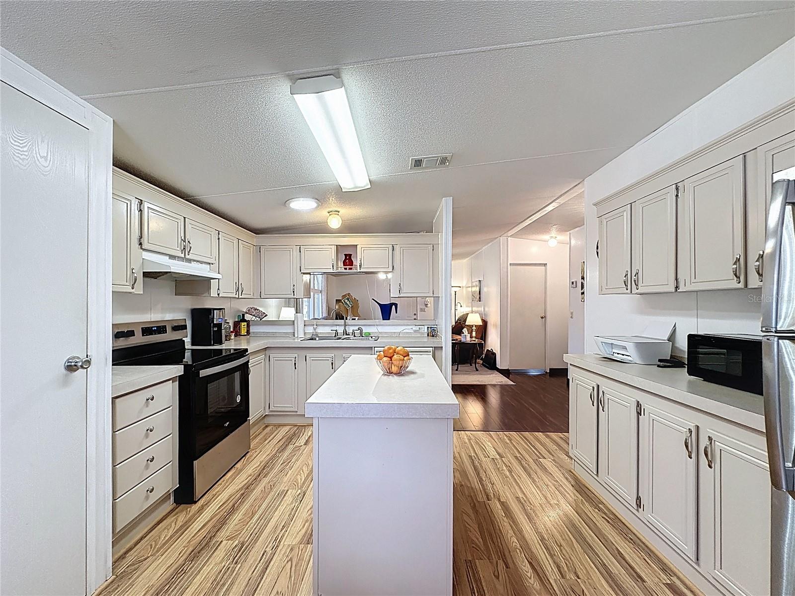 WEST VIEW RIDGE RESORTS INC - Residential