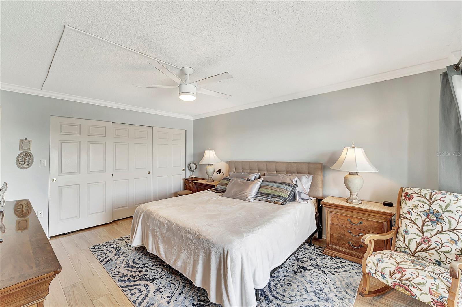 POINTE ON MIDNIGHT PASS - Residential