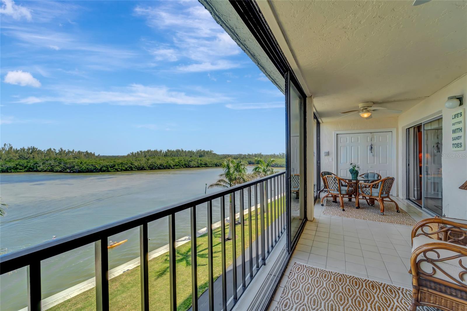 POINTE ON MIDNIGHT PASS - Residential