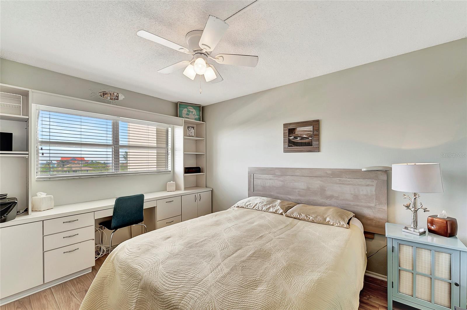 POINTE ON MIDNIGHT PASS - Residential