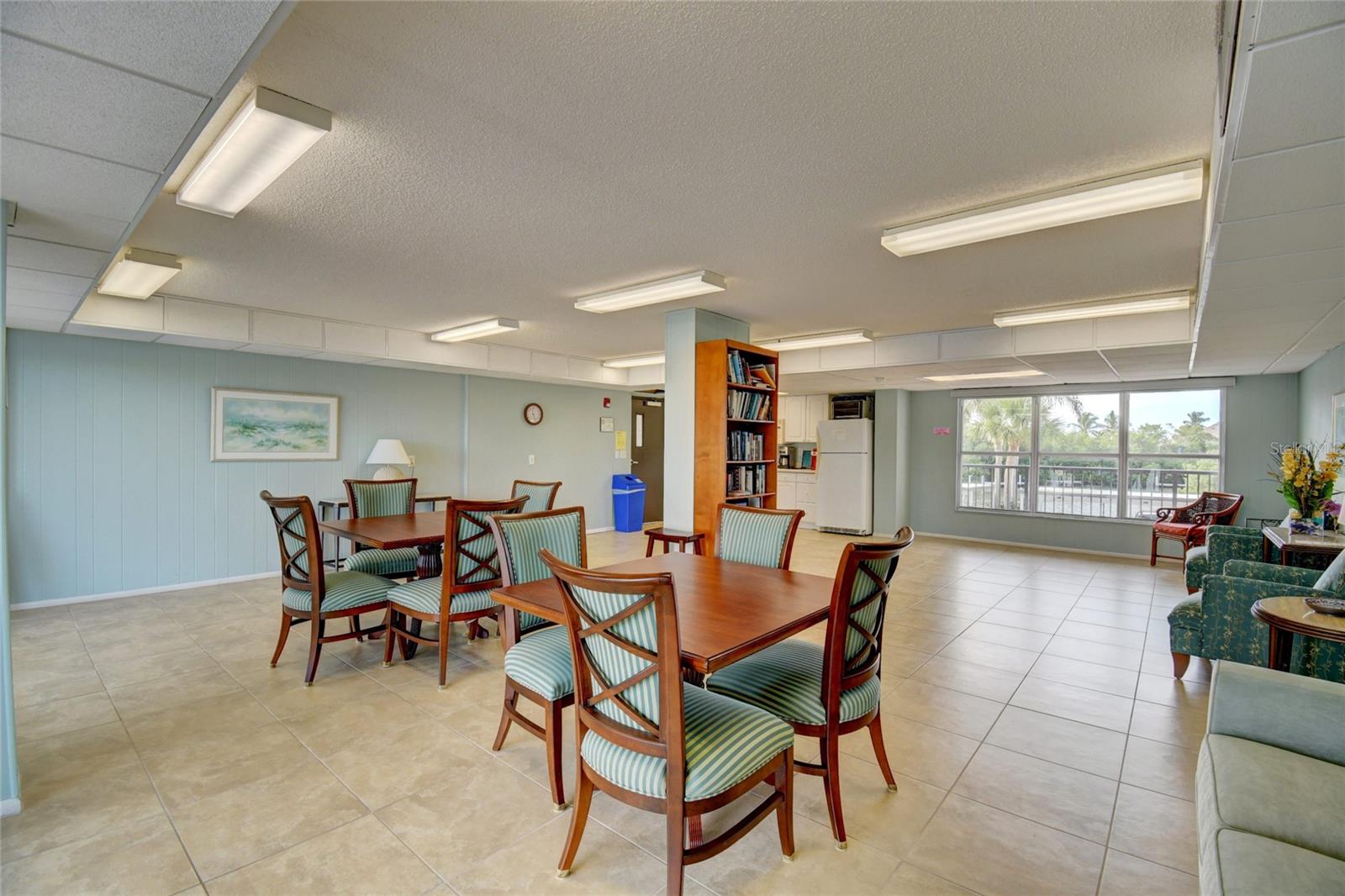 POINTE ON MIDNIGHT PASS - Residential