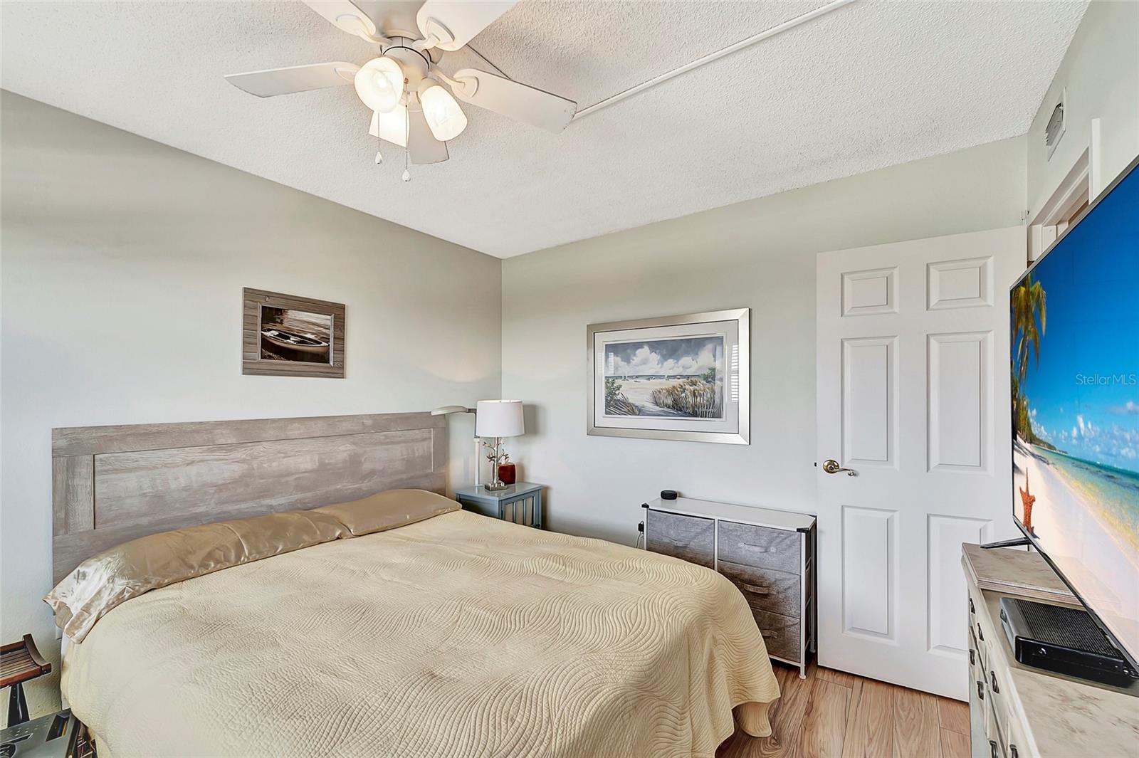 POINTE ON MIDNIGHT PASS - Residential