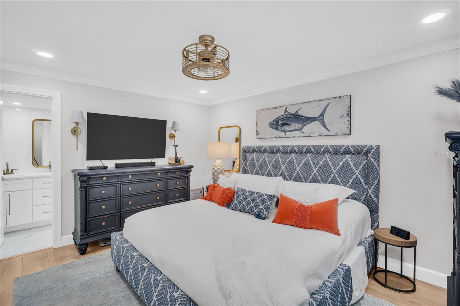 MOORINGS THE CONDO - Residential