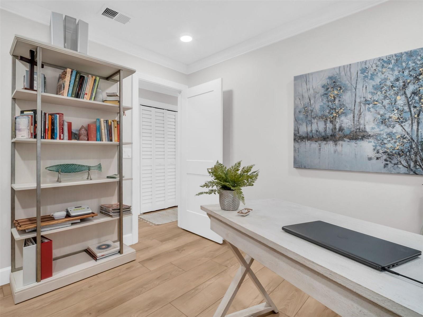 MOORINGS THE CONDO - Residential