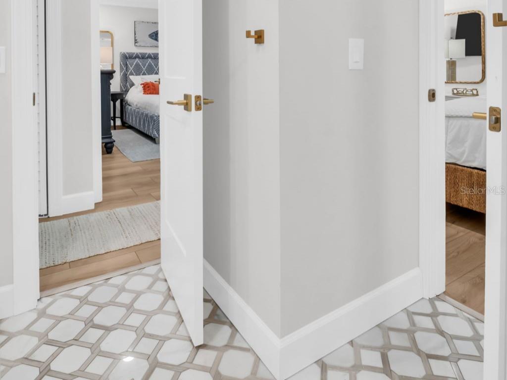 MOORINGS THE CONDO - Residential