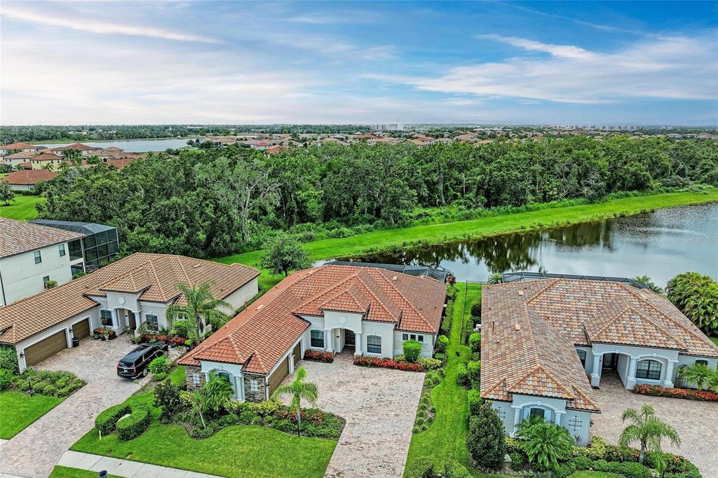 Photo of 13819 Swiftwater Way, Bradenton, FL 34211 (MLS # A4659282)