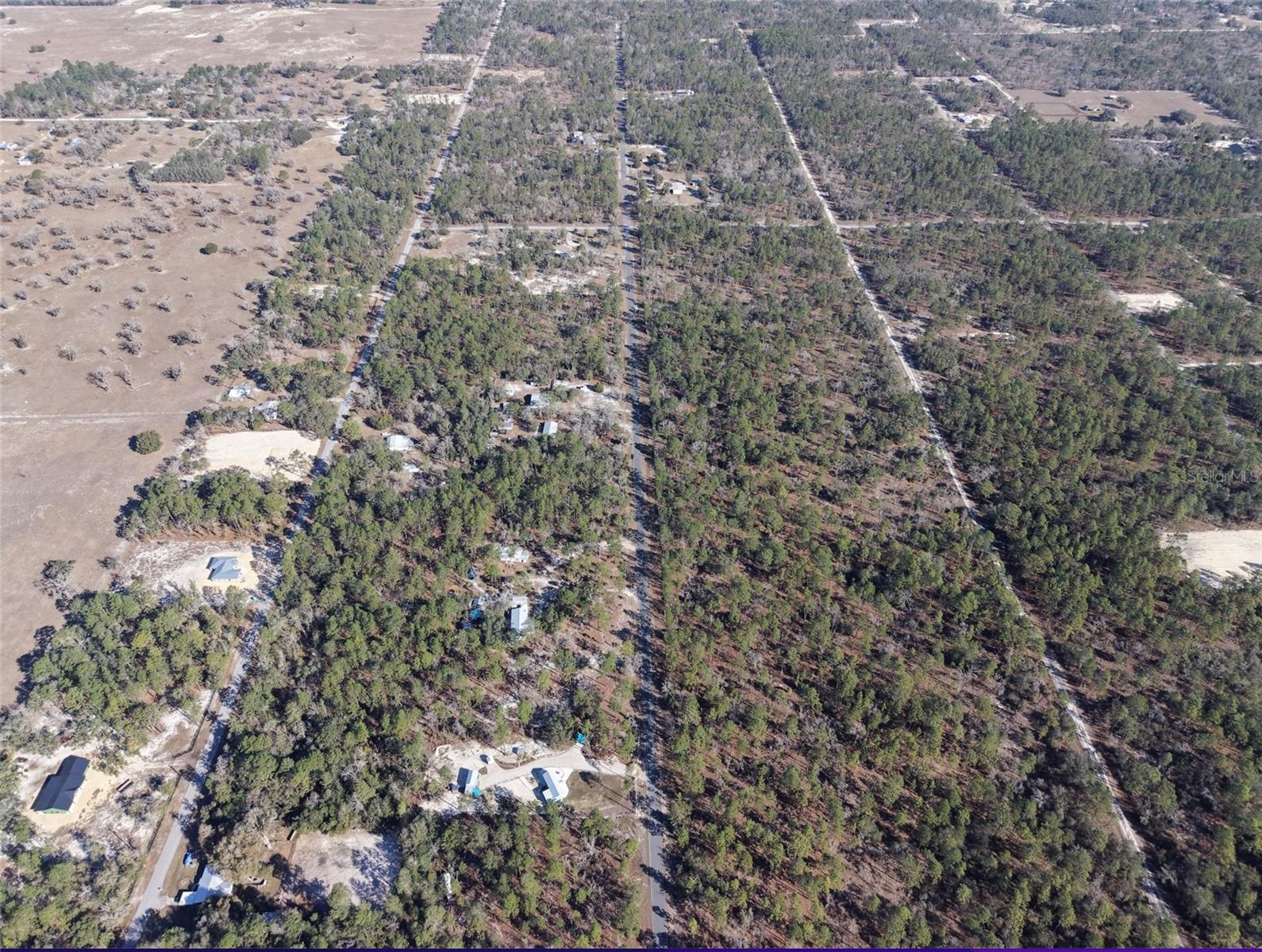 RAINBOW LAKES ESTATE - Land