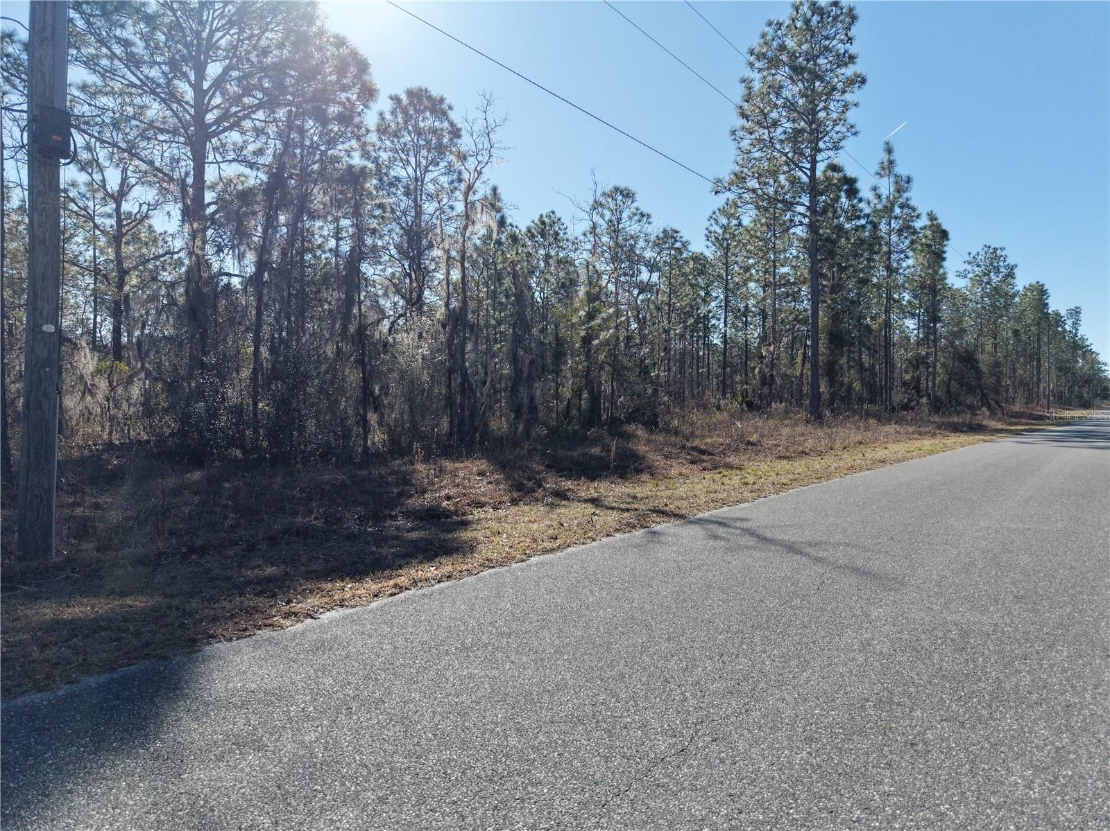 RAINBOW LAKES ESTATE - Land