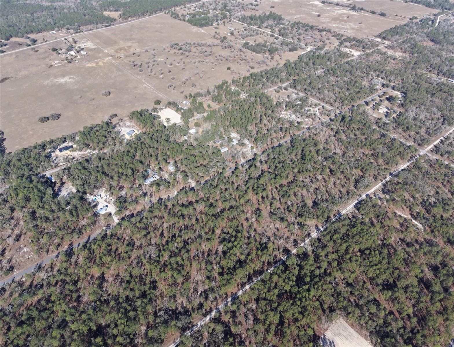 RAINBOW LAKES ESTATE - Land