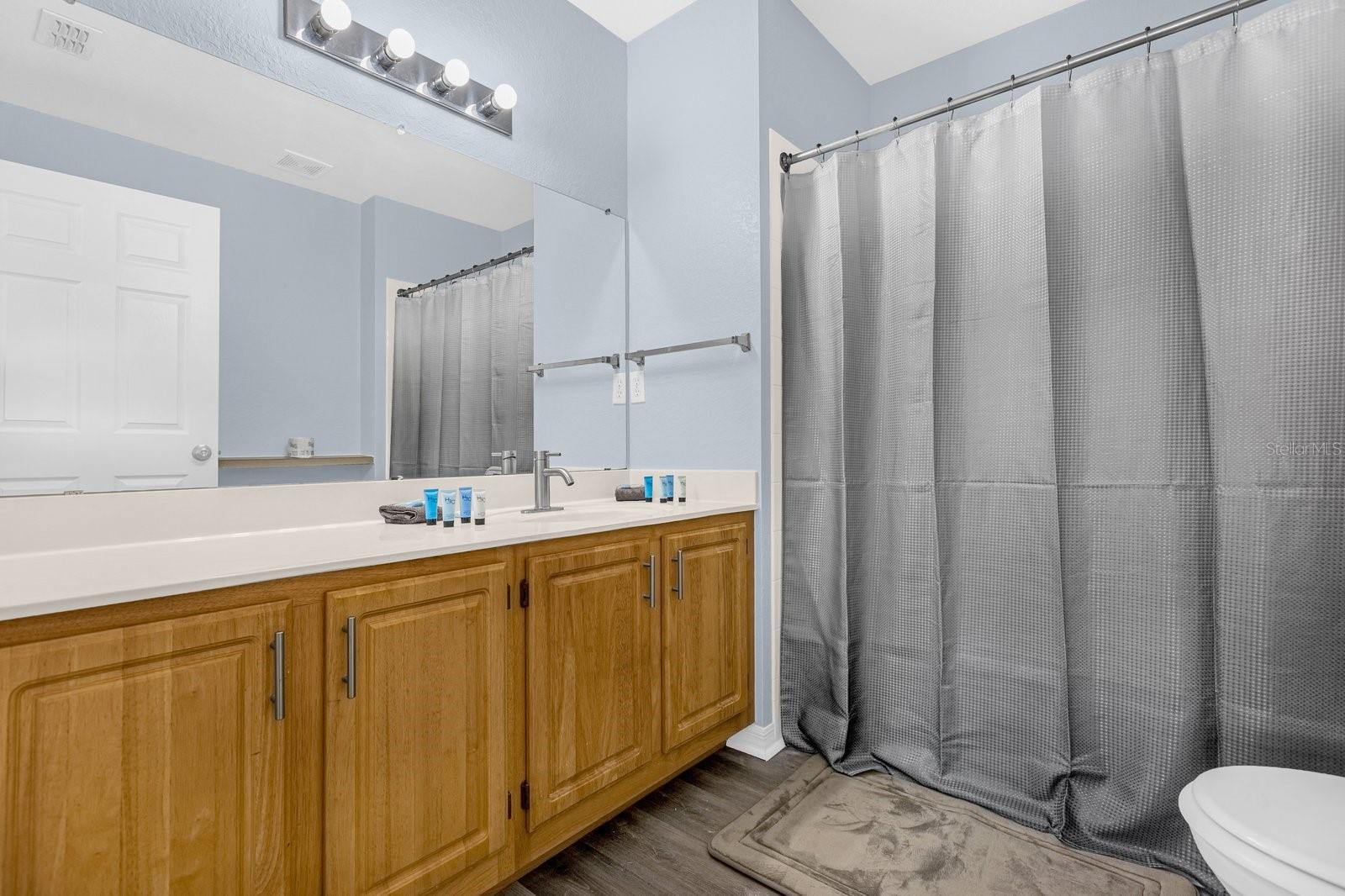 VENETIAN BAY VILLAGE CONDO PH 1 - Residential Lease