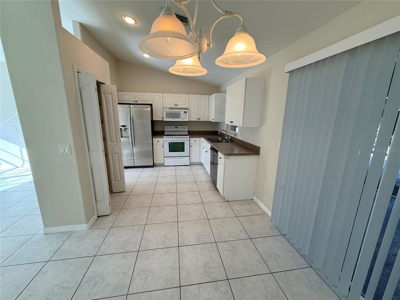 PORT CHARLOTTE SUB 27 - Residential Lease