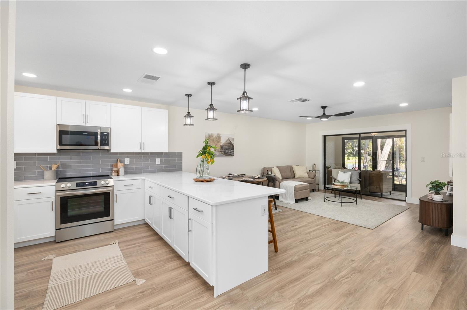 2561 OAKLEAF LANE 40B