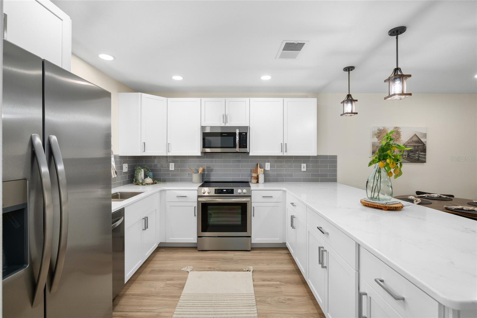 2561 OAKLEAF LANE 40B