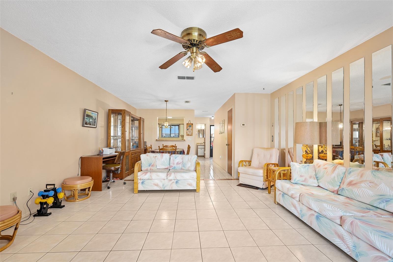 DEERWOOD PH 05 CONDO - Residential