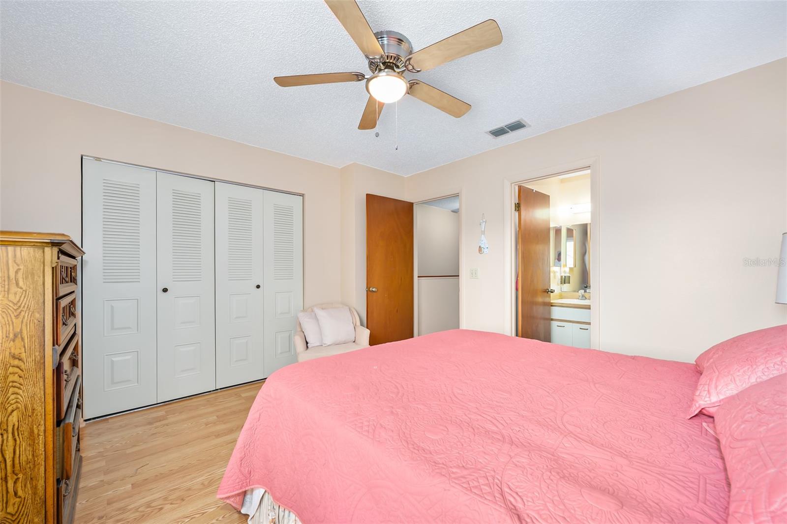 DEERWOOD PH 05 CONDO - Residential