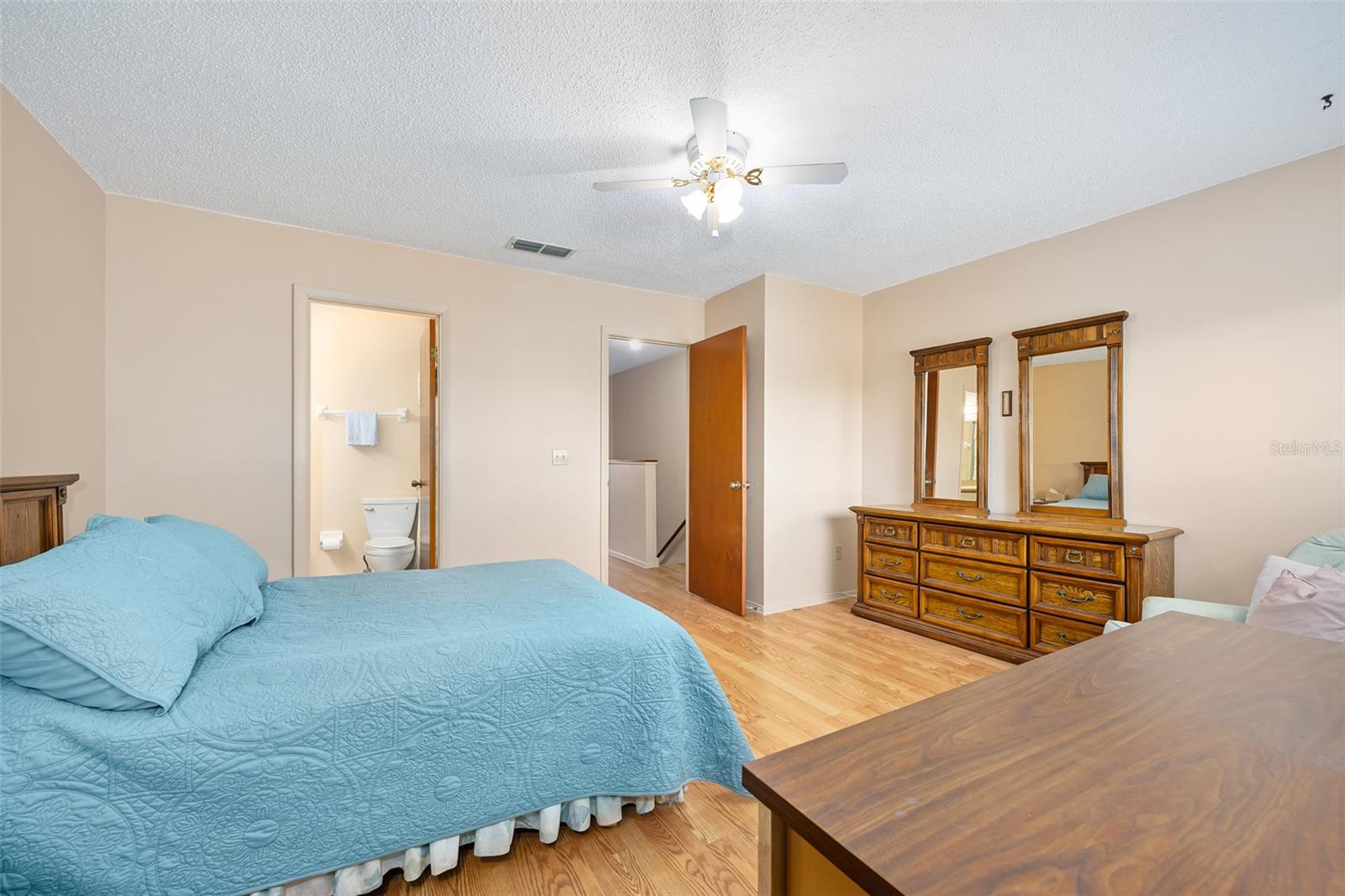 DEERWOOD PH 05 CONDO - Residential