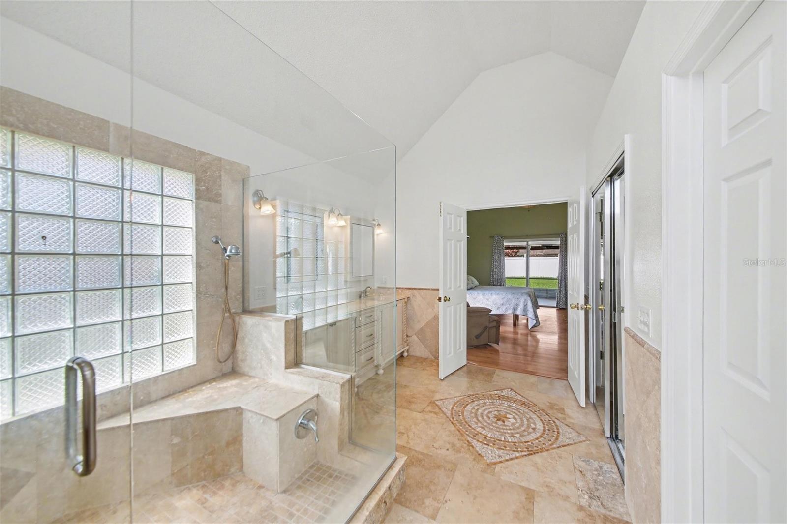 SOUTHCHASE - Residential