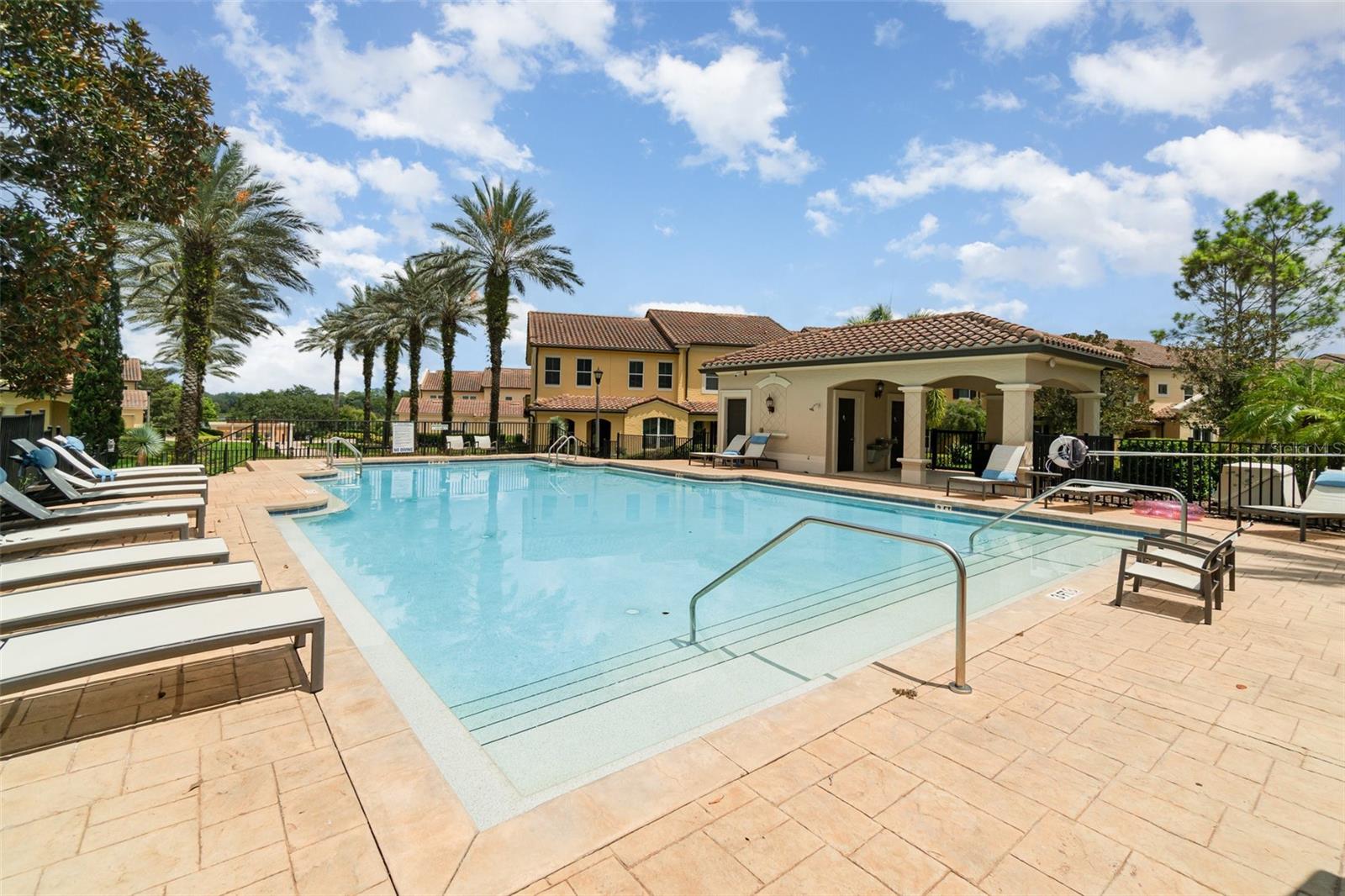 ENCLAVE/MAITLAND A-F - Residential Lease