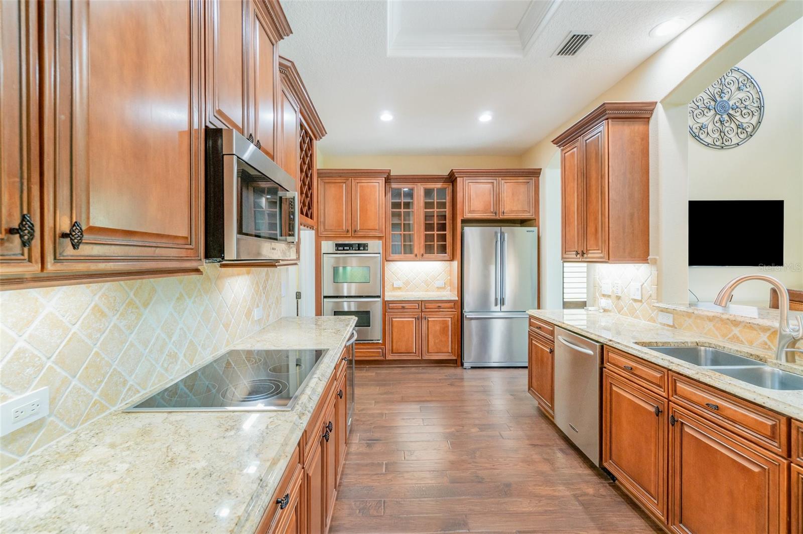 ENCLAVE/MAITLAND A-F - Residential Lease