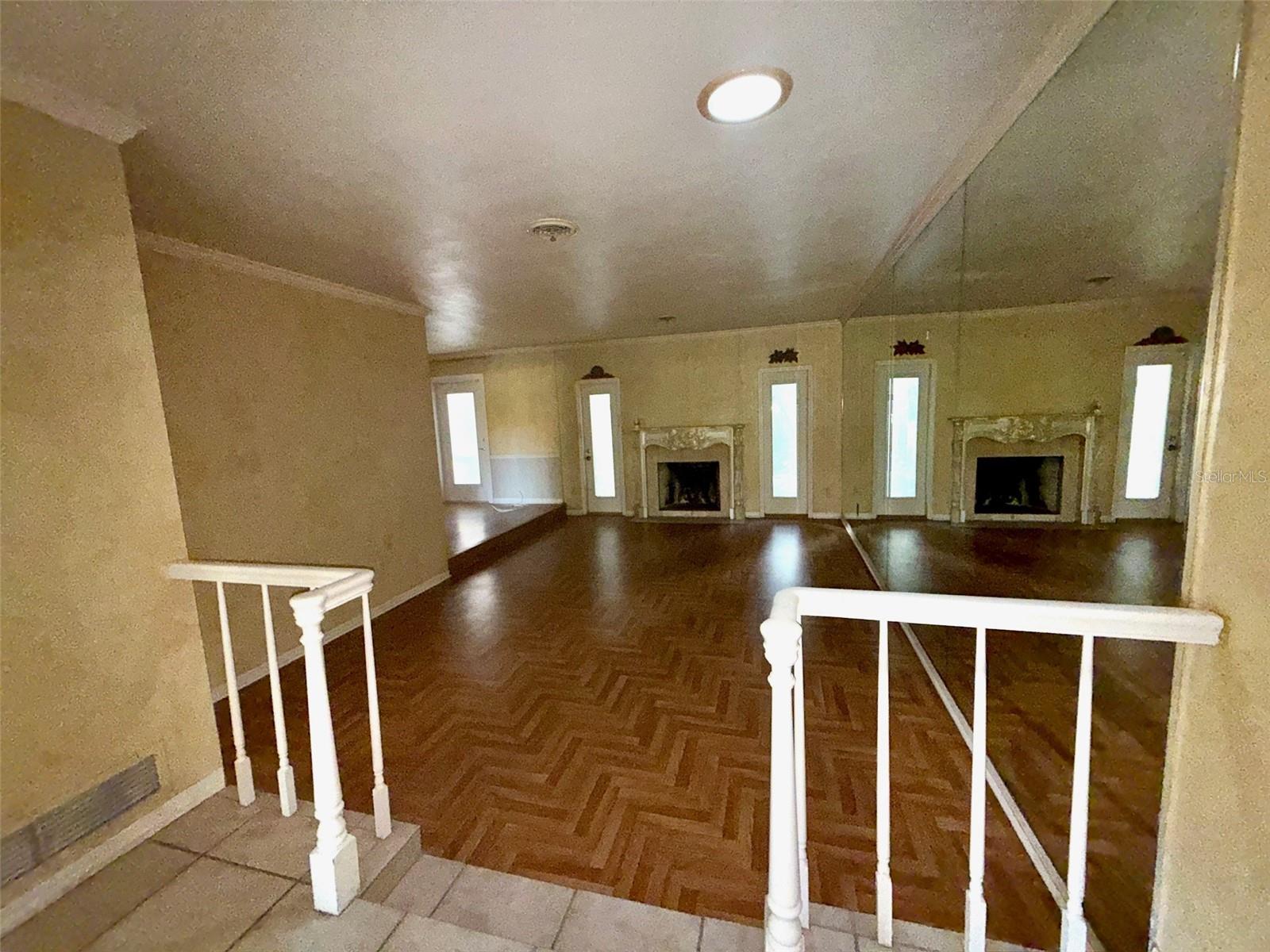 SANLANDO SPGS - Residential